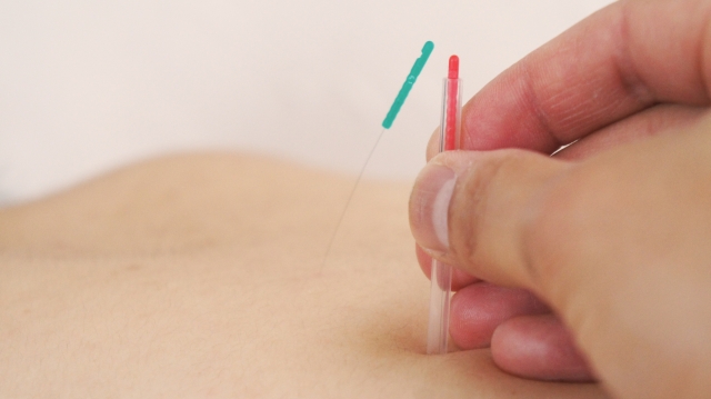 向日市で腰痛(慢性腰痛)や坐骨神経痛で悩む方を【うらさき鍼灸院】がサポートします