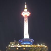 夜の京都タワー会場